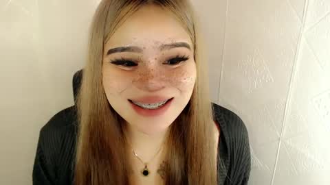 MAXXINE online show from March 11, 10:07 am