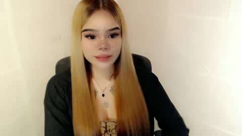 MAXXINE online show from December 14, 2:51 am