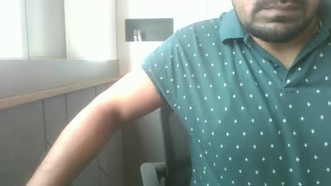 Snapshot of preetam_bbc chatting on January 15, 6:43 am preetam_bbc online show from January 15, 6:43 am