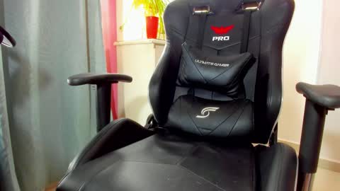 PRESSURE online show from March 15, 8:29 am