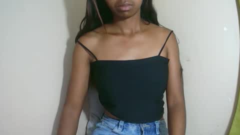 Snapshot of prettiethalia chatting on October 18, 8:46 pm prettiethalia online show from October 18, 8:46 pm