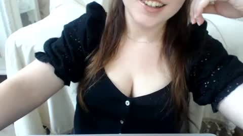 pretty777 online show from July 16, 7:33 am