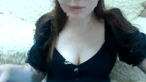 pretty777 online show from June 10, 7:18 am
