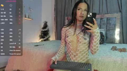 pretty_and_strong online show from January 8, 4:29 am