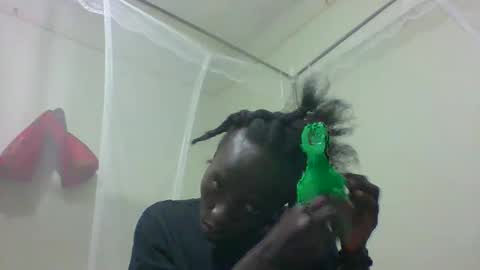 pretty_betty_ online show from February 2, 3:28 pm