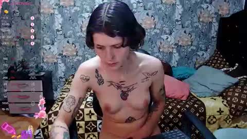 pretty_cristal22 online show from April 30, 12:21 pm