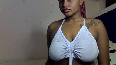 pretty_daina3 online show from June 28, 7:32 pm