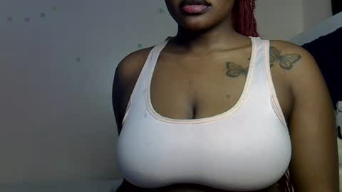 pretty_daina3 online show from August 3, 9:04 am