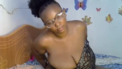 pretty_dey online show from November 25, 1:15 am