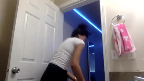 pretty_girl828687 online show from January 12, 5:31 pm