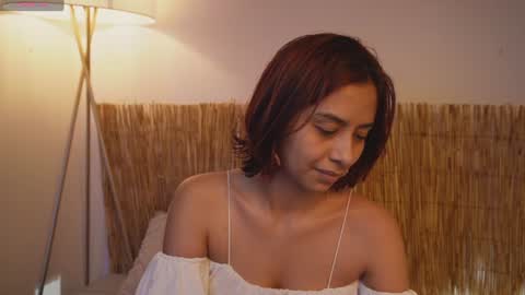 pretty_goddess online show from June 11, 7:45 pm