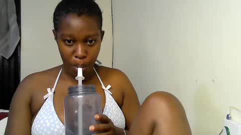 pretty_kylah online show from July 6, 10:44 pm