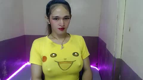 pretty_lady_kitty online show from April 23, 2:51 pm