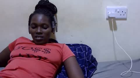 pretty_leila1 online show from April 30, 9:08 pm