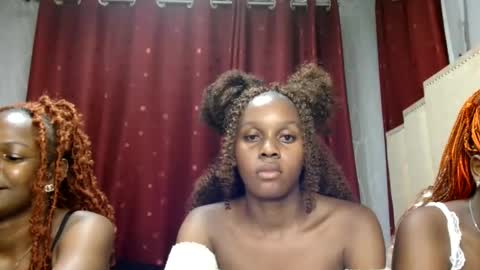 Pretty online show from March 23, 9:20 pm