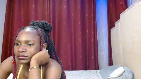 Pretty online show from February 19, 6:07 pm