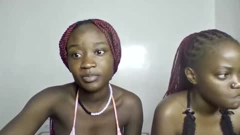 pretty luv1 online show from March 19, 10:21 am