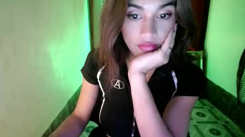 christina online show from November 7, 8:28 am