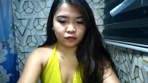 pretty_pharsa online show from July 27, 8:44 am