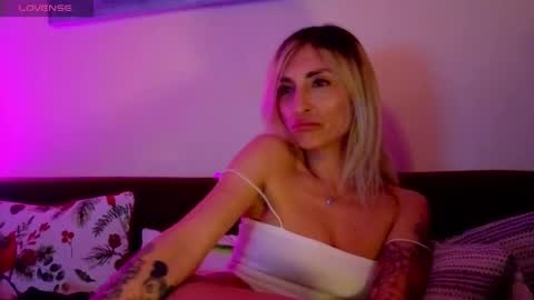 Alma online show from March 12, 8:45 pm