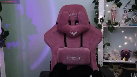 Violet online show from February 1, 11:13 pm