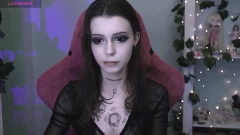 Violet online show from March 19, 1:55 am