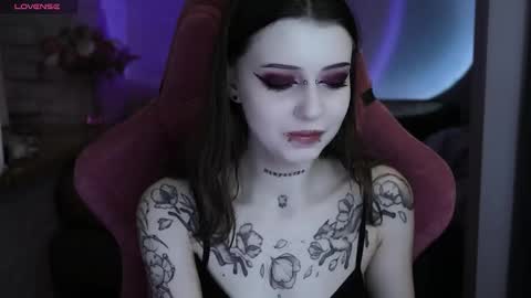 Violet online show from December 19, 12:50 am