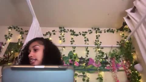 kay online show from May 24, 3:47 am