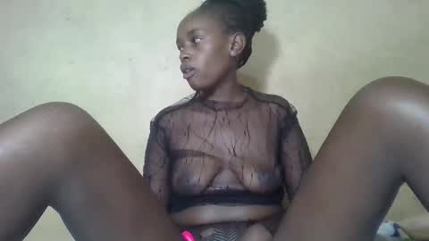 Snapshot of prettycarl_2 chatting on September 20, 6:16 am prettycarl_2 online show from September 20, 6:16 am