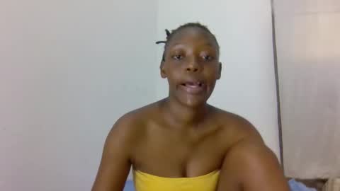 prettydollk_dons online show from April 22, 9:38 am