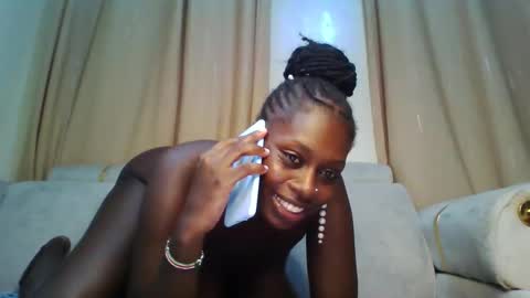 prettydulce online show from November 13, 3:37 pm