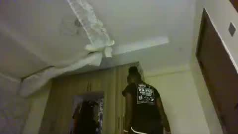 prettydulce online show from July 19, 3:09 am