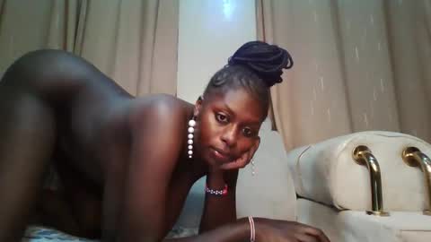 Snapshot of prettydulce chatting on October 24, 3:46 pm prettydulce online show from October 24, 3:46 pm
