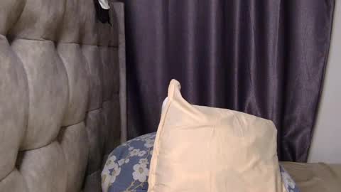 Prettiesexxy online show from July 16, 1:25 pm