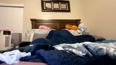 prettyfacefemale online show from February 12, 8:18 am