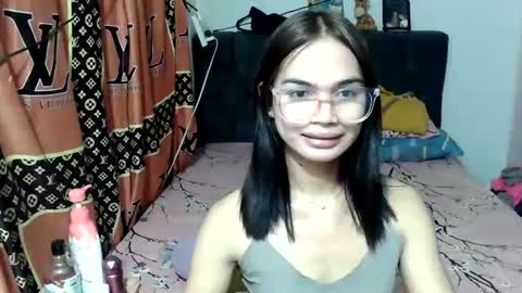 prettykhelcy online show from June 14, 11:23 am