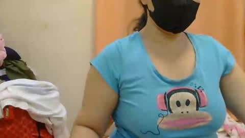 Snapshot of prettynhing chatting on September 27, 2:59 pm Nhing online show from September 27, 2:59 pm