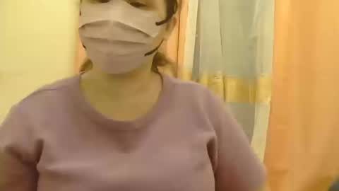 Snapshot of prettynhing chatting on October 10, 2:34 pm Nhing online show from October 10, 2:34 pm
