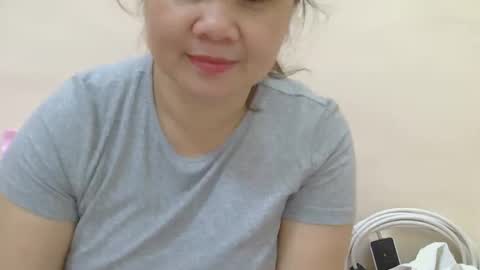 Snapshot of prettynhing chatting on September 12, 3:36 pm Nhing online show from September 12, 3:36 pm