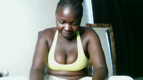 prettyreen online show from December 1, 8:45 am