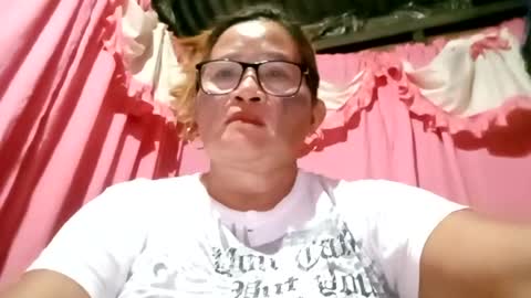 prettyrose01 online show from July 19, 1:36 pm