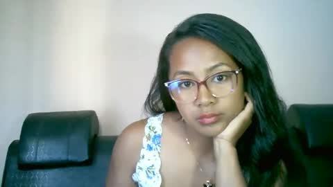 prettysexy3601 online show from April 22, 7:37 am