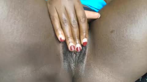 prettytashil200 online show from April 20, 6:11 pm