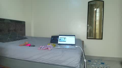 pricky375313 online show from July 3, 6:18 am
