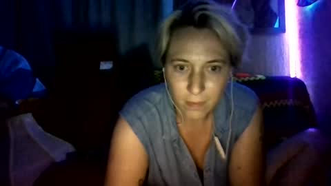 primal_darling online show from July 7, 1:51 am