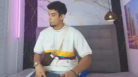 prince_arthur77 online show from June 27, 3:07 pm