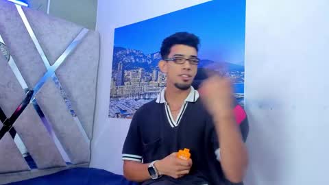 prince_arthur77 online show from December 4, 3:11 pm