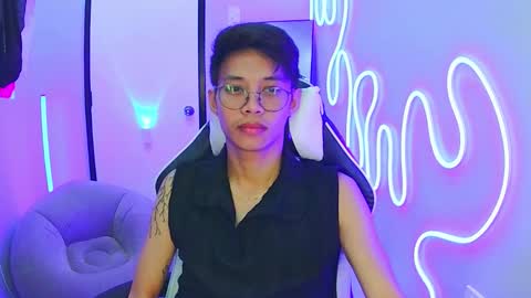 prince_harrison online show from February 13, 11:35 am