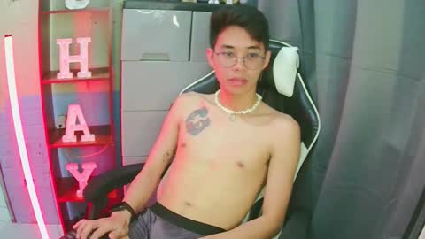 prince_harrison online show from December 3, 7:03 pm