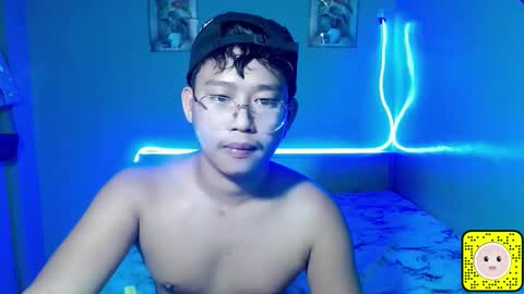 prince_valx online show from April 18, 9:48 pm